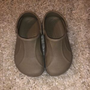 Women's crocs size 5
